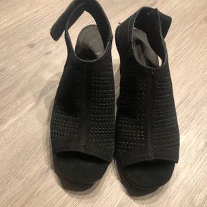 Women’s Black booties